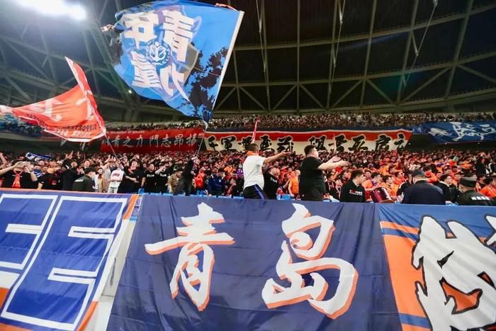 推荐：曼城-1.75西甲前瞻：巴塞罗那 VS 马德里竞技时间：2023-12-04 04:00巴萨近期状态有所起伏，目前9胜4平1负的战绩，位列联赛第4位。